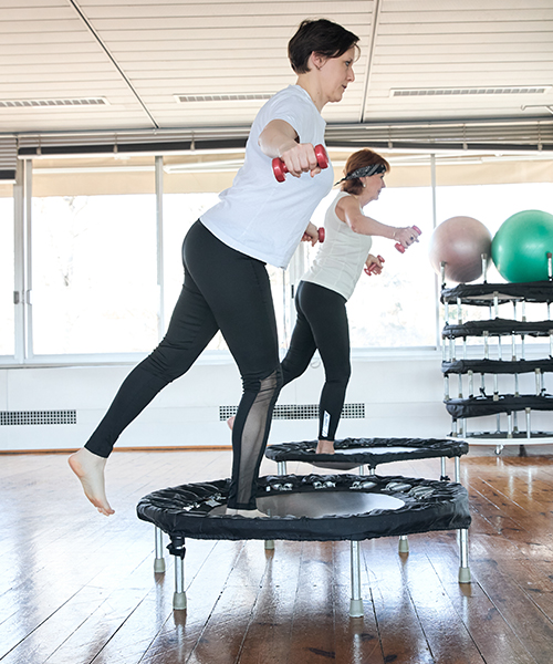 insegnanti su tappeto elastico rebound studio fitness DJK a Vicenza